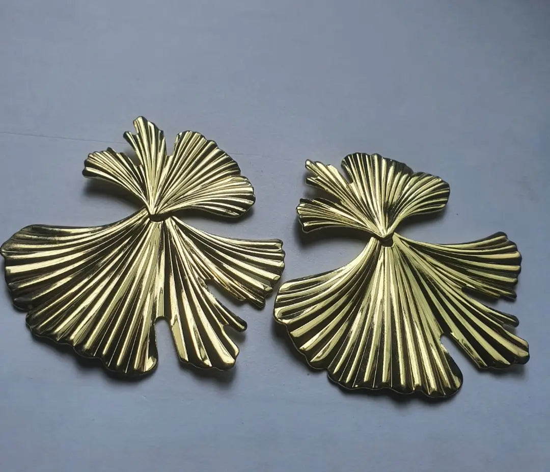 Leaf Design Gold Plated Resin Earrings