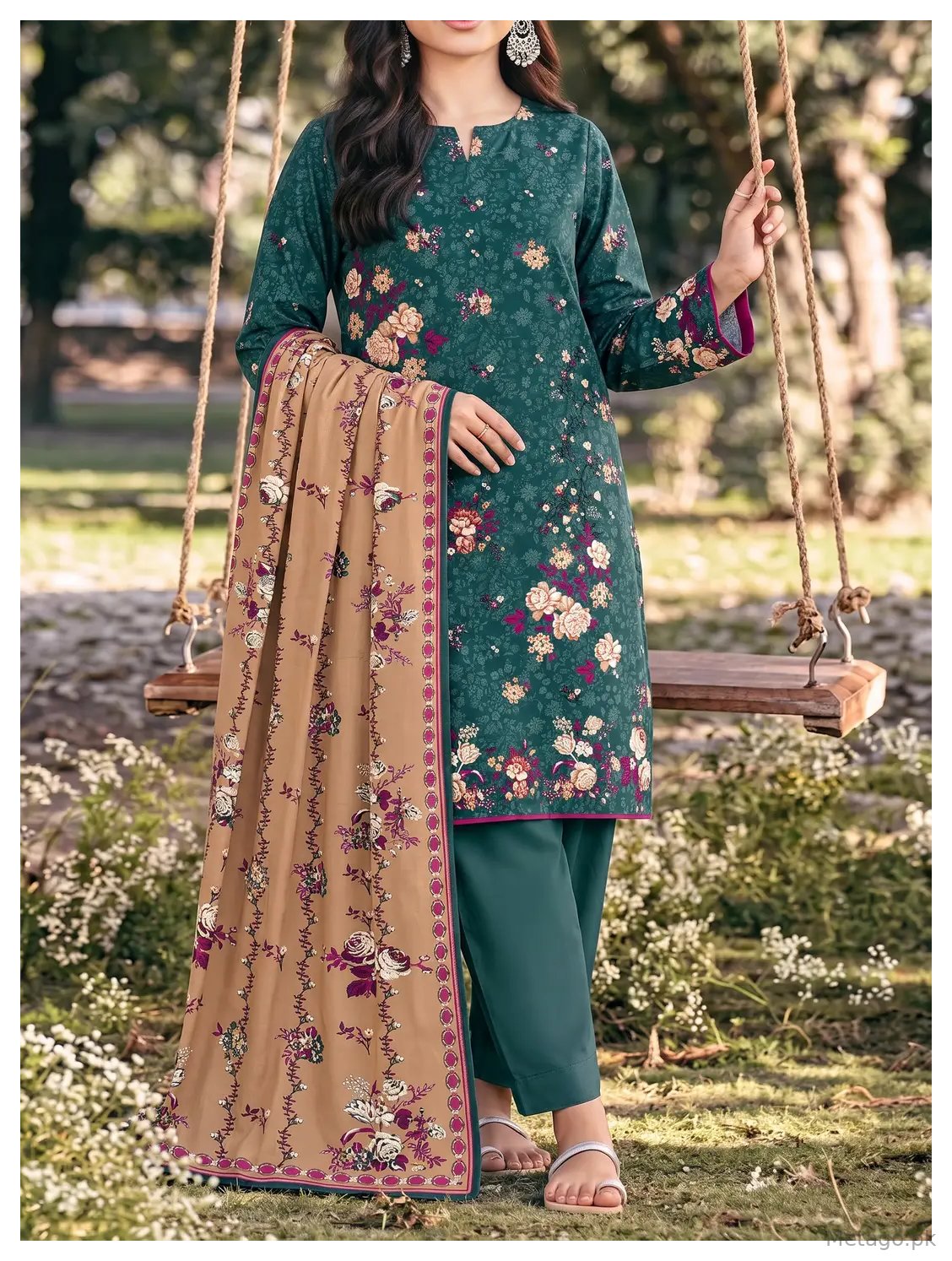 3 Pcs Women's Unstitched Printed Suit