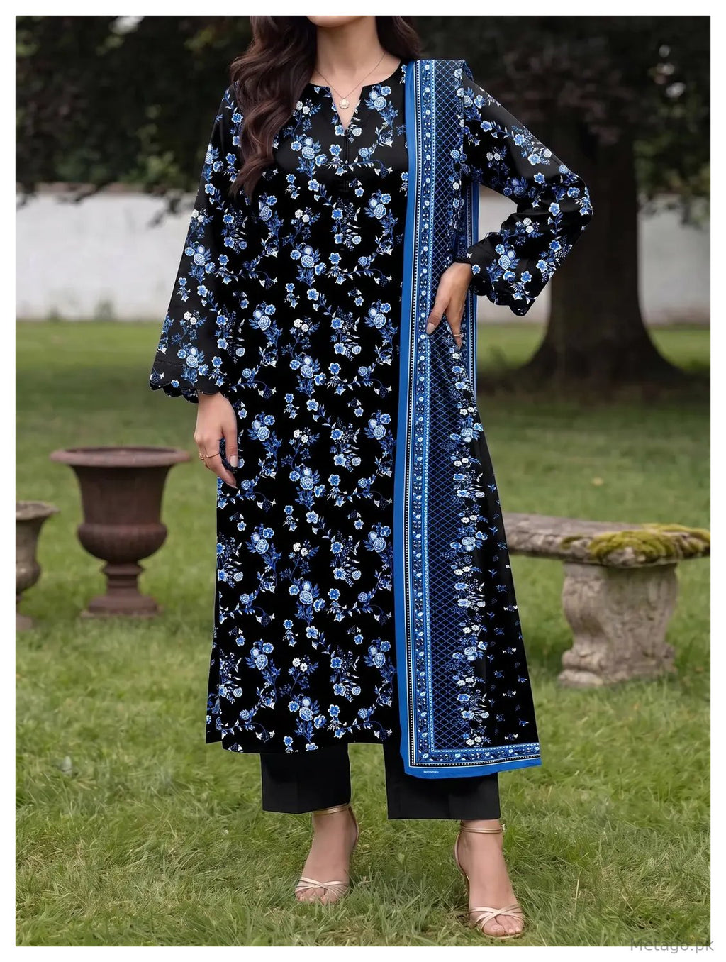 3 Pcs Women's Unstitched Printed Suit