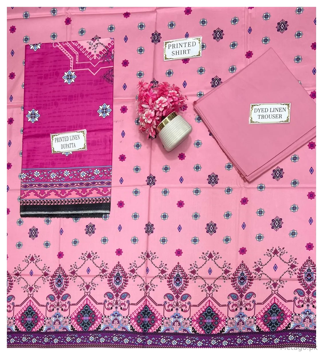 3 Pcs Women's Unstitched Printed Suit