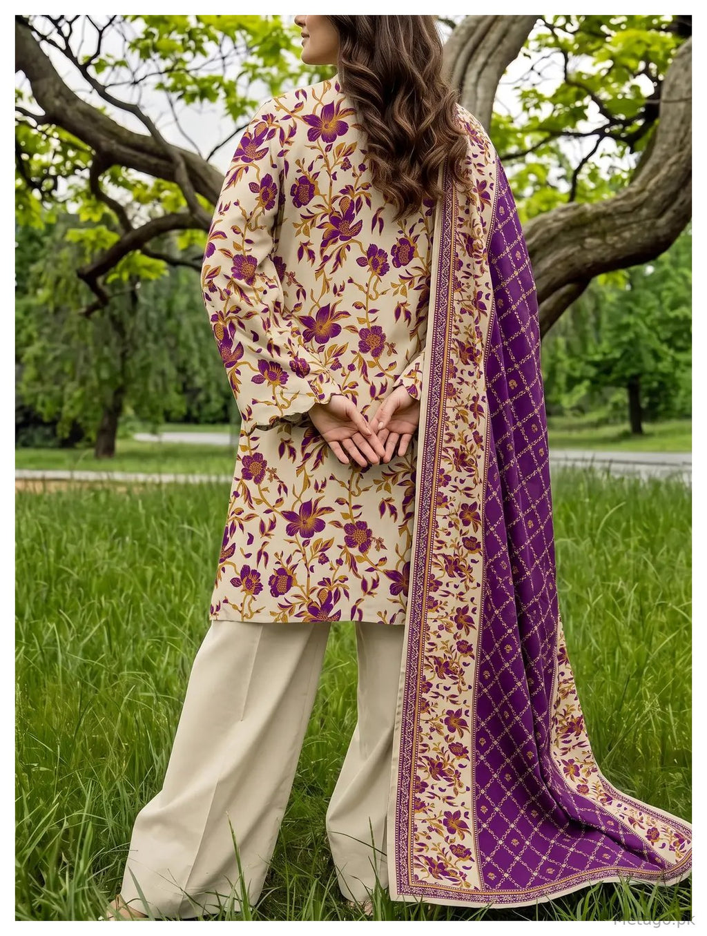 3 Pcs Women's Unstitched Printed Suit