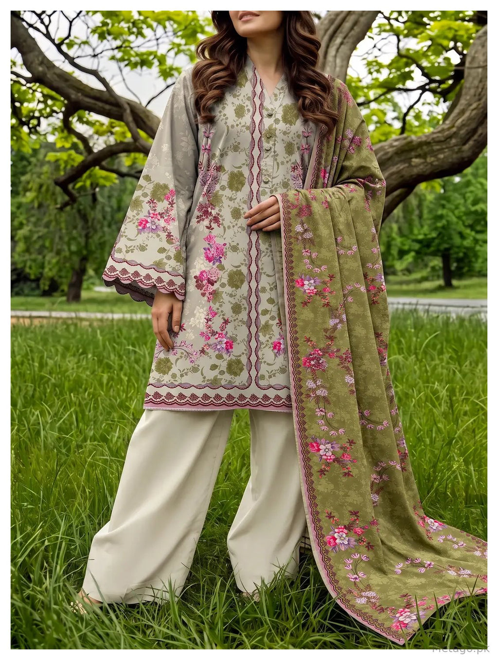 3 Pcs Women's Unstitched Printed Suit