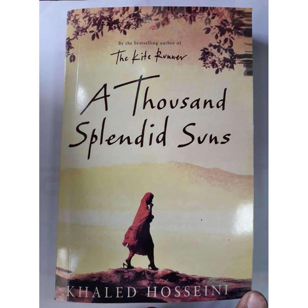 A Thousand Splendid Suns Paperback by Khalid Hosseini