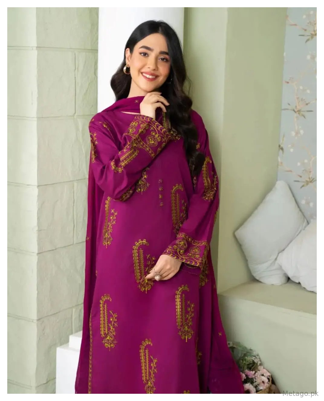 Amber 3 Pcs Women's Stitched Linen Embroidered Suit