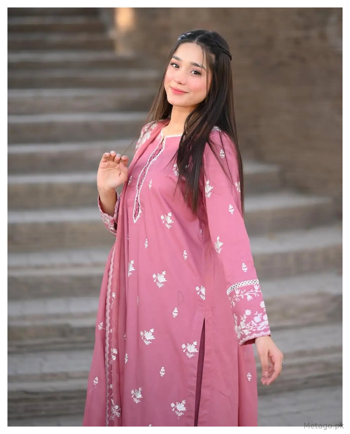 Blush 3 Pcs Women's Stitched Linen Embroidered Suit
