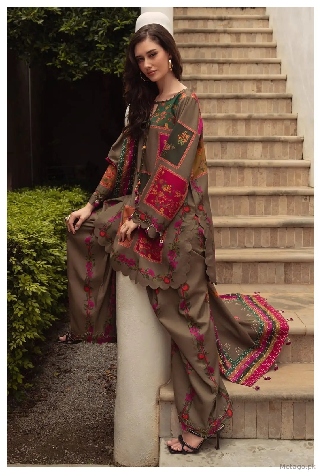Browni 3 Pcs Women's Stitched Silk Printed Suit