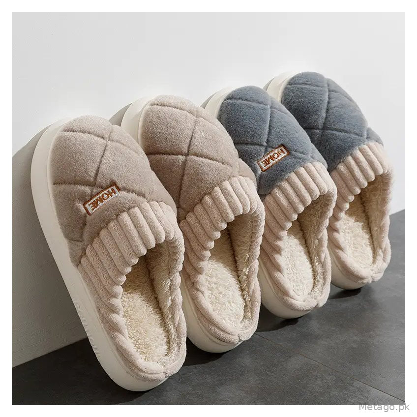 Cotton Slippers for Men, Autumn and Winter Indoor Warm Plush Thick-Soled Non-Slip Slippers with a Soft Feel, Women's Slippers, Wholesale in Stock