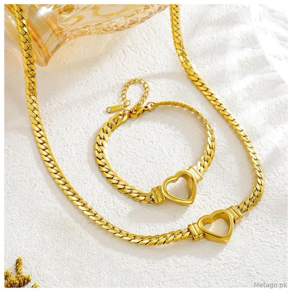Gold Plated Heart Clasp Hollow Love Necklace for Women