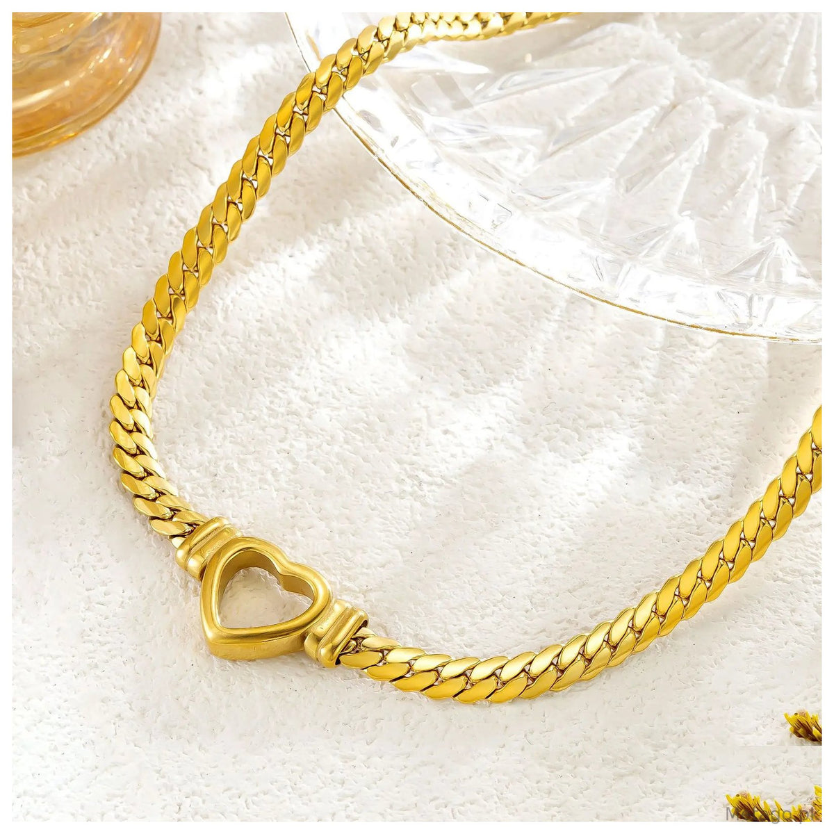 Gold Plated Heart Clasp Hollow Love Necklace for Women