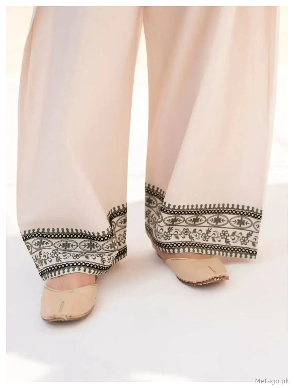 Gulnar 3 Pcs Women's Stitched Linen Embroidered Suit