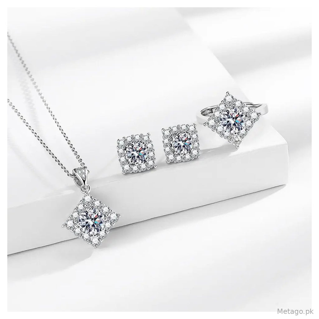 Luxury Shiny Clover Earrings for Women