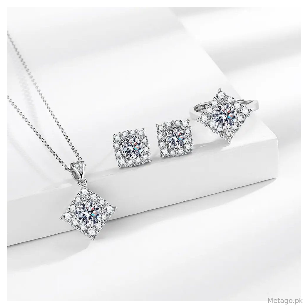 Luxury Shiny Clover Earrings for Women