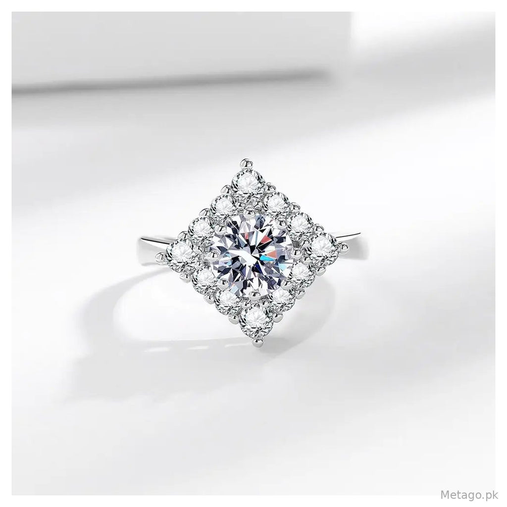 Luxury Shiny Clover Earrings for Women