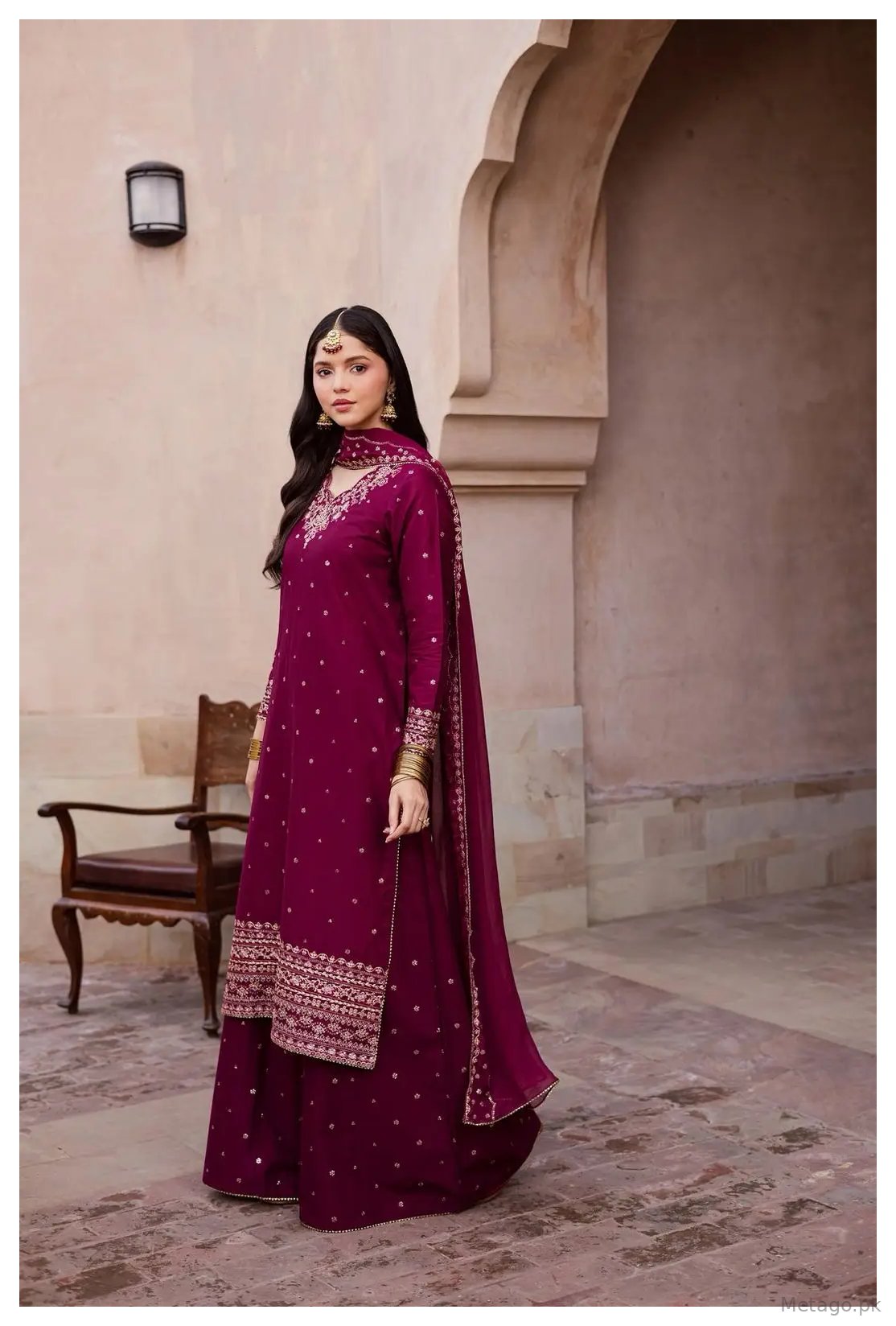 Mehfil E Rang 3 Pcs Women's Stitched Linen Embroidered Suit