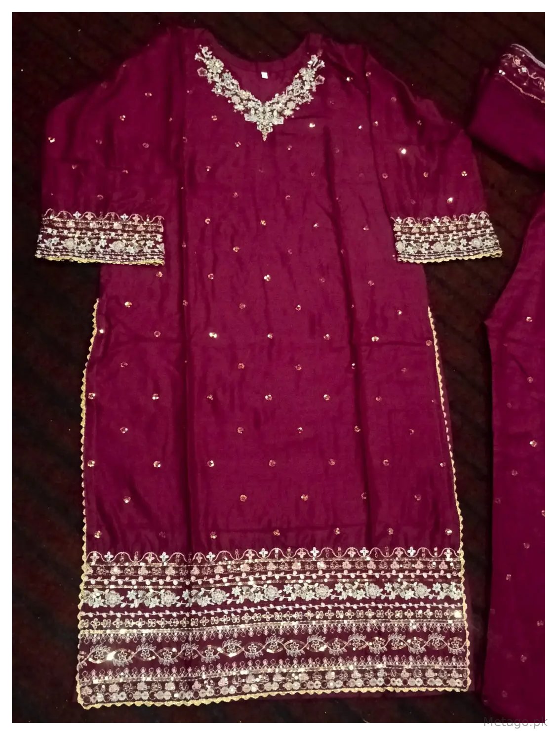 Mehfil E Rang 3 Pcs Women's Stitched Linen Embroidered Suit