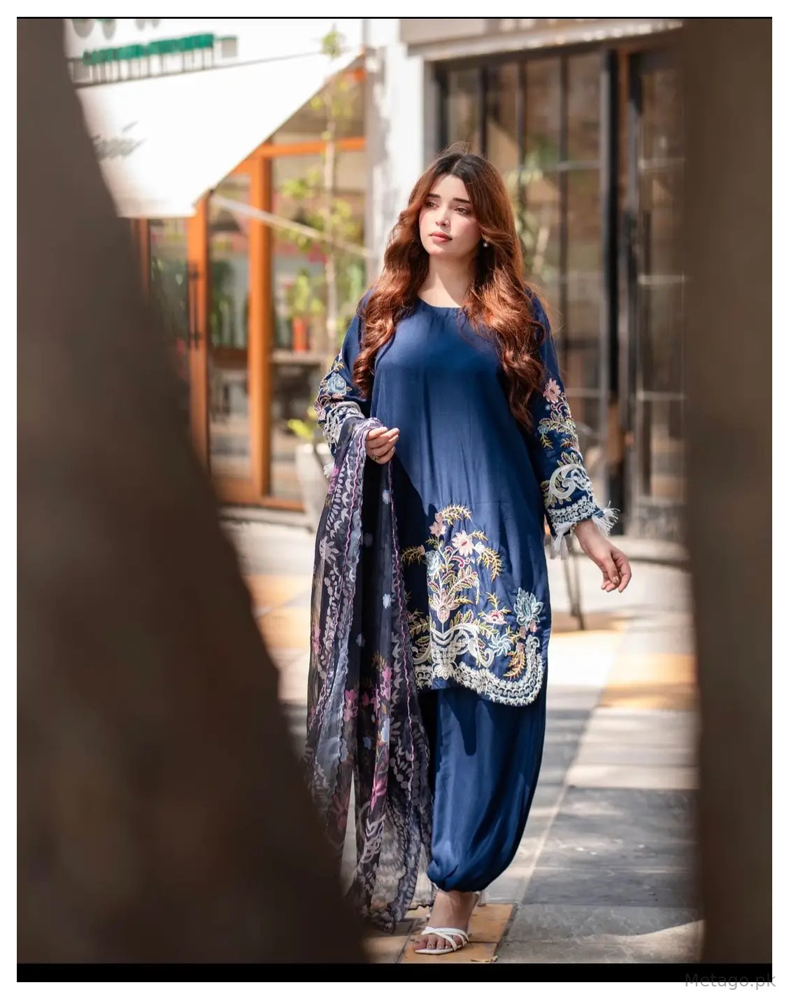 Navy Blue 3 Pcs Women's Stitched Linen Embroidered Suit