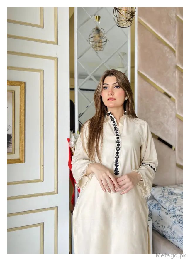 Snow pearl 3 Pcs Women's Stitched Dhanak Embroidered Suit